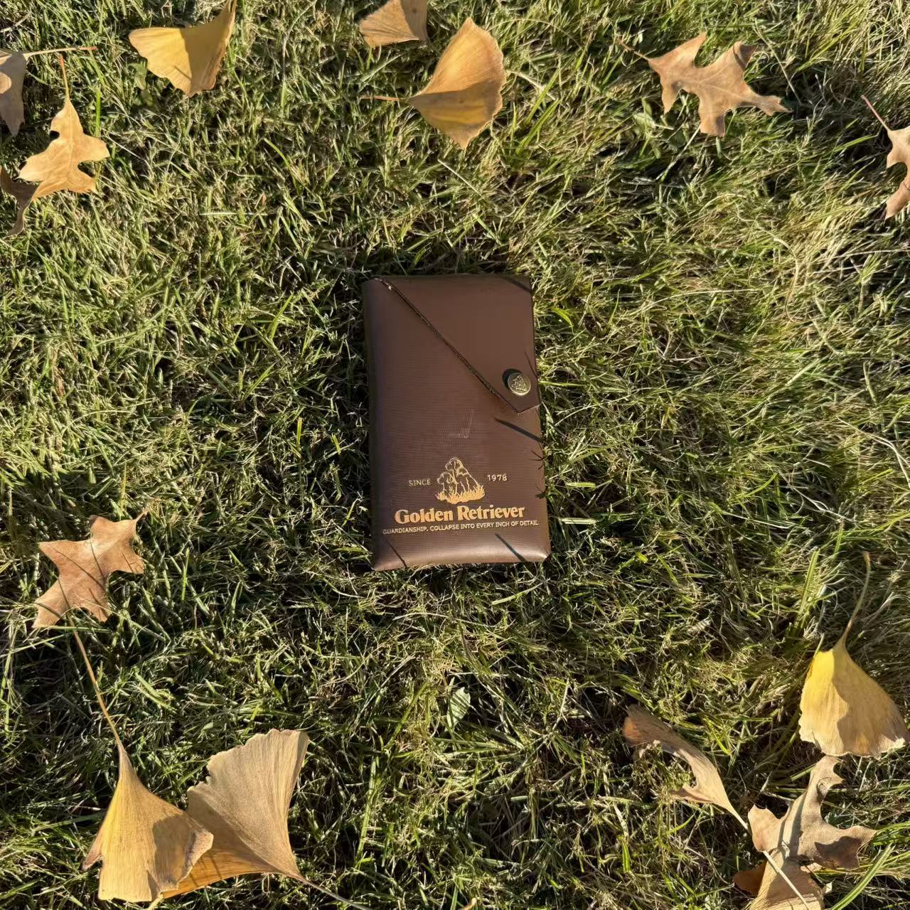 GRF Leather Card Holder – Golden Retriever