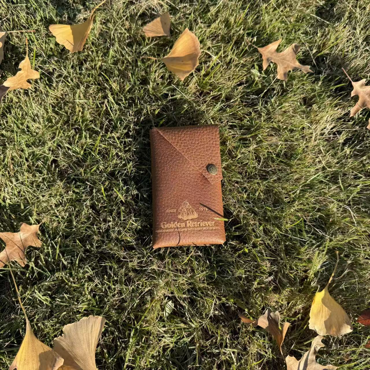 GRF Leather Card Holder – Golden Retriever