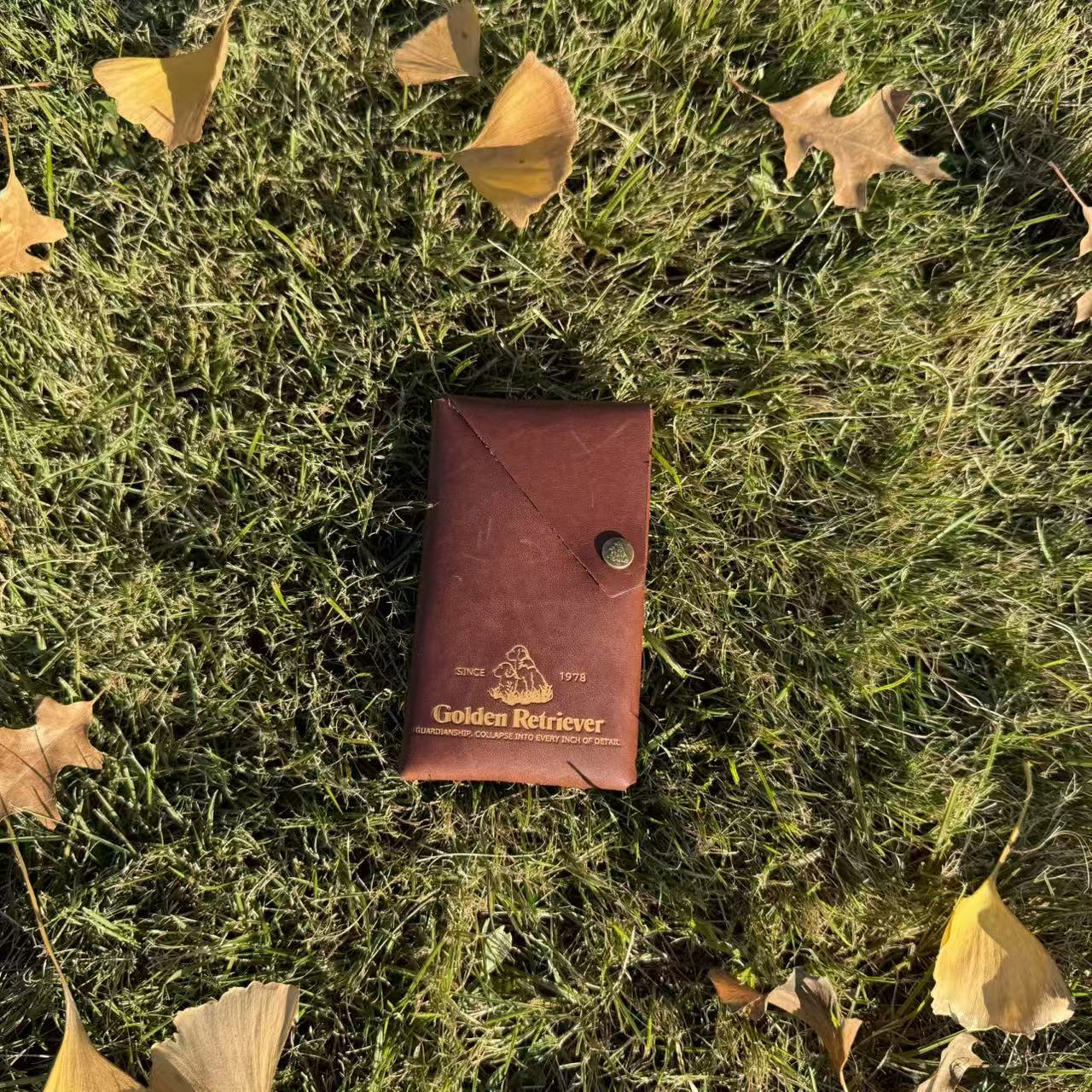 GRF Leather Card Holder – Golden Retriever